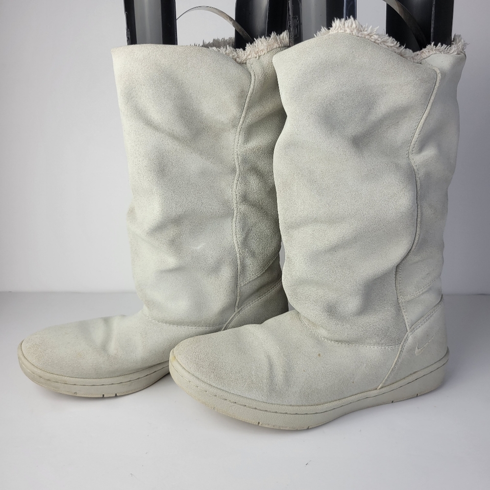 Nike Sneaker Womens Hoodie Suede Boots Size‎ 7.5